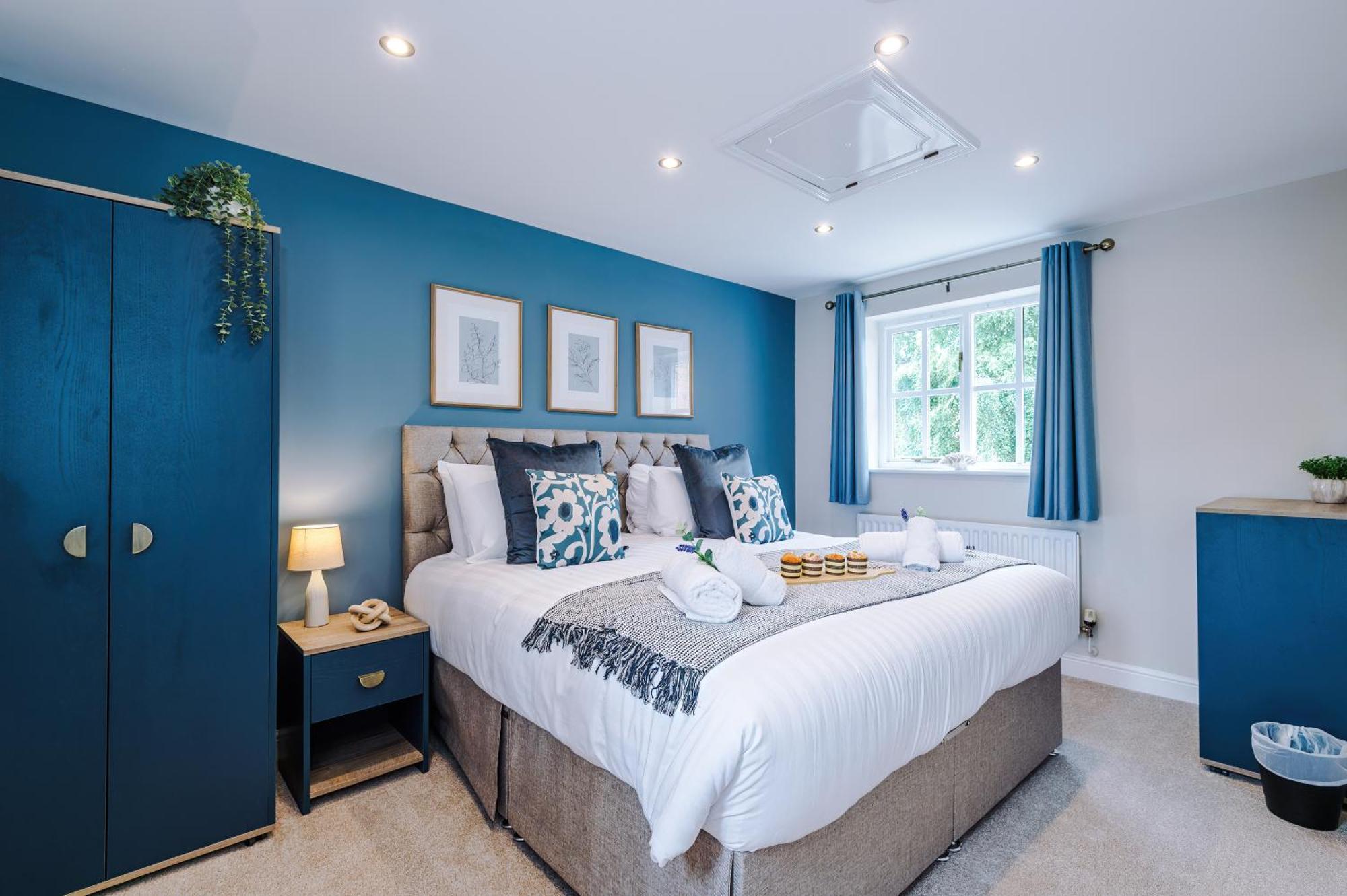 New! Stunning 3-Bed Home In Chester By 53 Degrees Property, Ideal For Groups, Free Parking! Kültér fotó